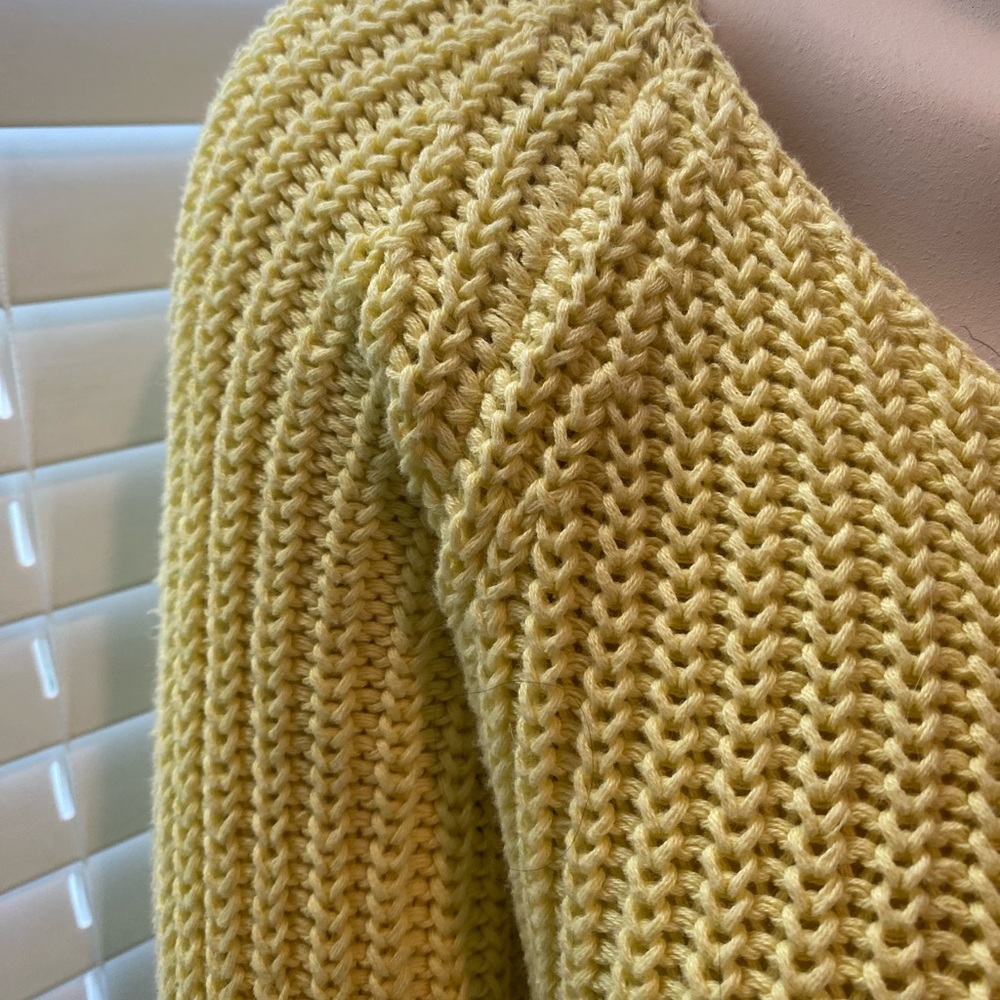 American Rag sweater - Picture 4 of 5